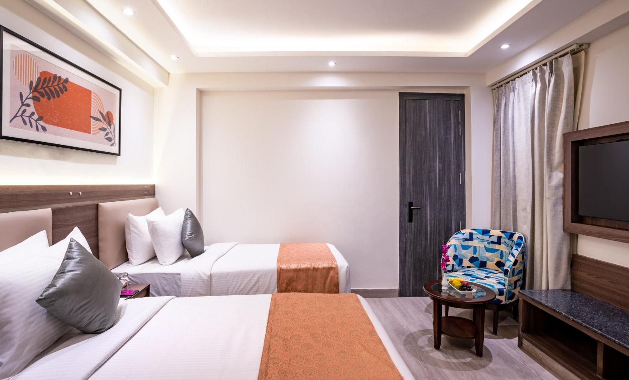 Regenta Inn Gurugram Gurgaon Exterior photo